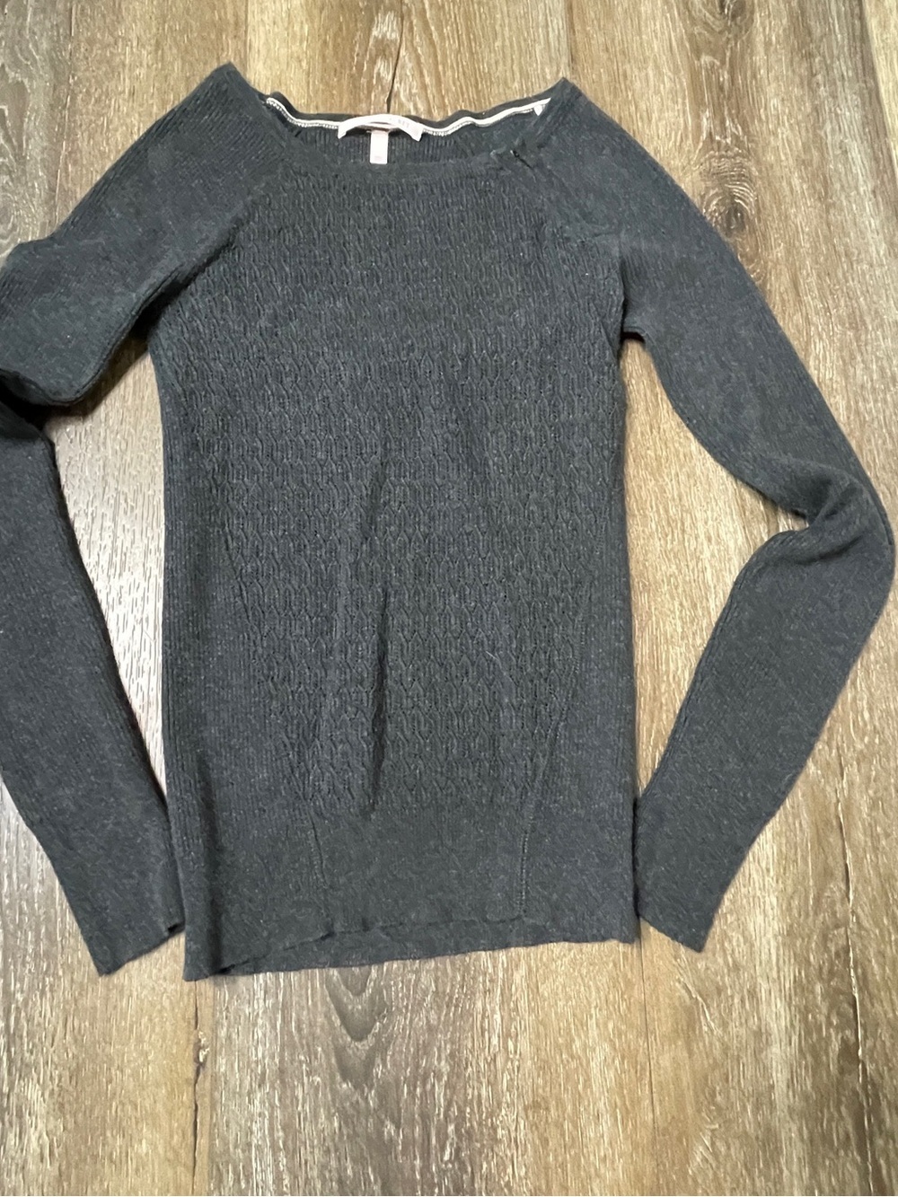 Victoria Secret Textured Light-Weight Ribbed Sweater-XS - Picture 1 of 5